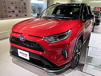 Toyota RAV4 PHV CRNI TON (6LA-AXAP54-ANXGB) sprijeda.jpg