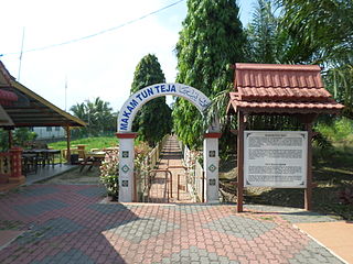 Tun Teja Mausoleum