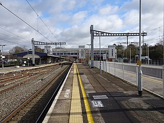 <span class="mw-page-title-main">Twyford railway station</span> Railway station in Berkshire, England