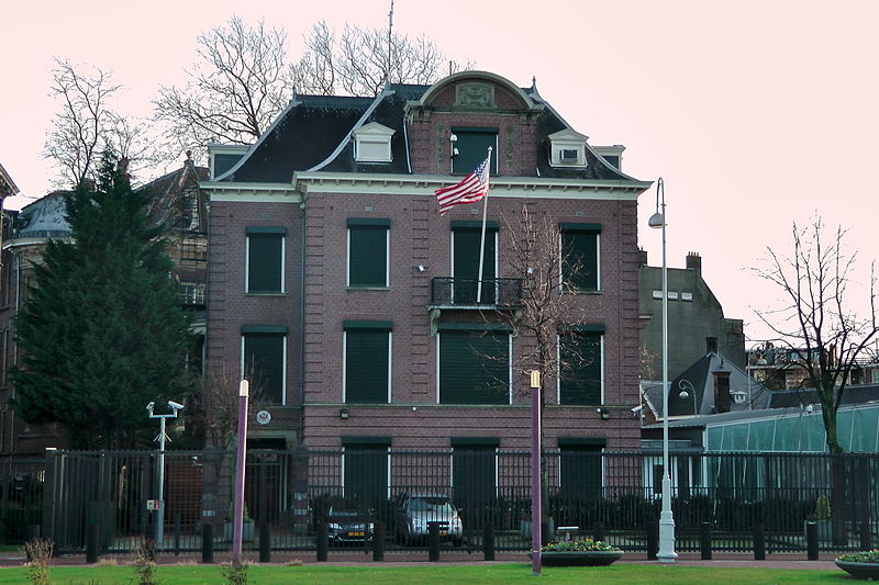 File:US Consulate General Amsterdam Museumplein Dec 2013.JPG