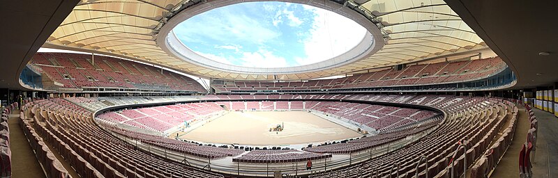 File:Visita a las obras del Wanda Metropolitano, futuro estadio del Atlético - 36358485180.jpg