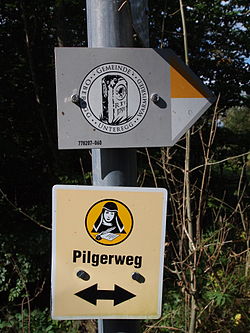Signposting of the way at Binkenhofen