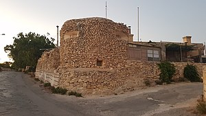 Wolseley Battery pillbox, Marsaxlokk 001.jpg