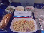 厦門航空、厦門発ロサンゼルス行きの2回目のエコノミークラス機内食（2017年12月）