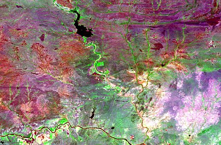 False colour composite satellite image showing the Mzingwane River in the centre and the Mtetengwe River is the last tributary that flows into that river on its east bank (right of this image). Zhovhe sat.jpg