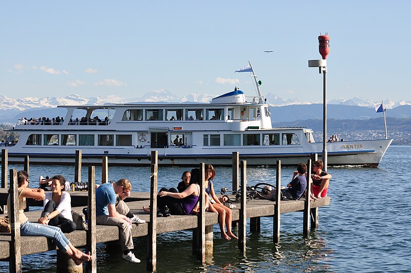 File:'Säntis' - Zürichhorn 2011-04-07 17-15-24.jpg