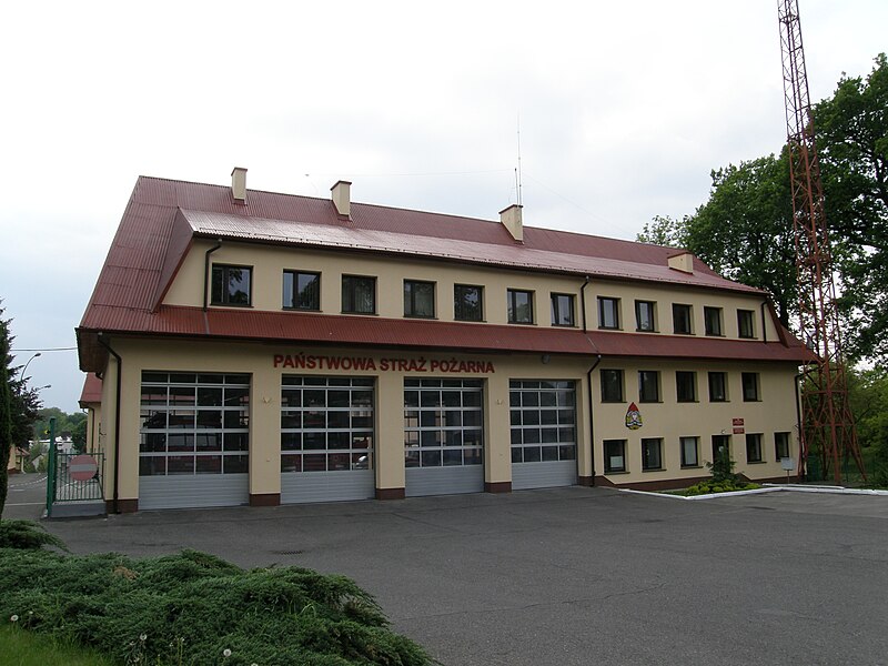 File:Łańcut - fire department.jpg