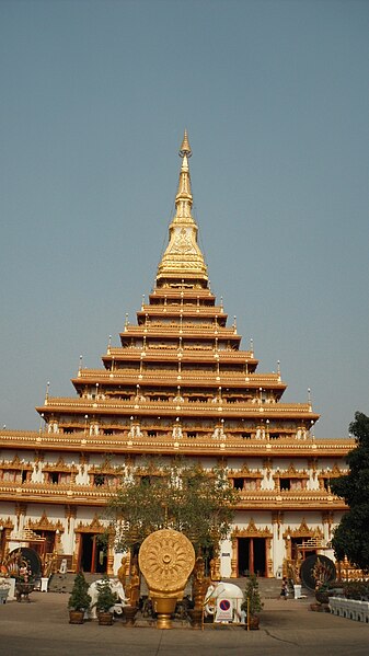 File:พระมหาธาตุแก่นนคร - panoramio.jpg