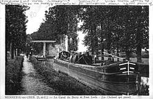 Frachtschiff auf dem Canal de Berry (vermutl. 1930er Jahre)