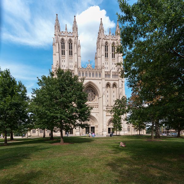 File:12-07-12-Washington National Cathedral-RalfR-N3S 5696.jpg