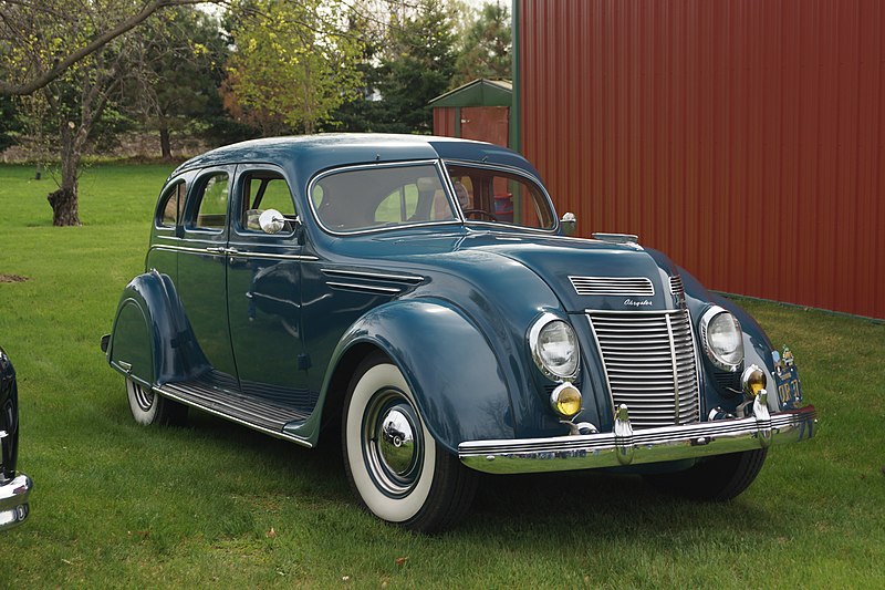 File:1937 Chrysler Airflow (41361036754).jpg