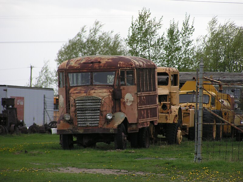 File:1939 Chevrolet Bus (2553180485).jpg