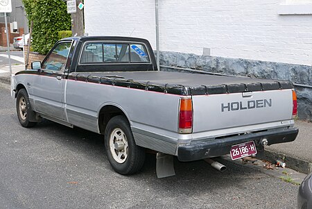 ไฟล์:1982-1985_Holden_Rodeo_(KB28)_LS_2-door_utility_(2015-11-13)_02.jpg