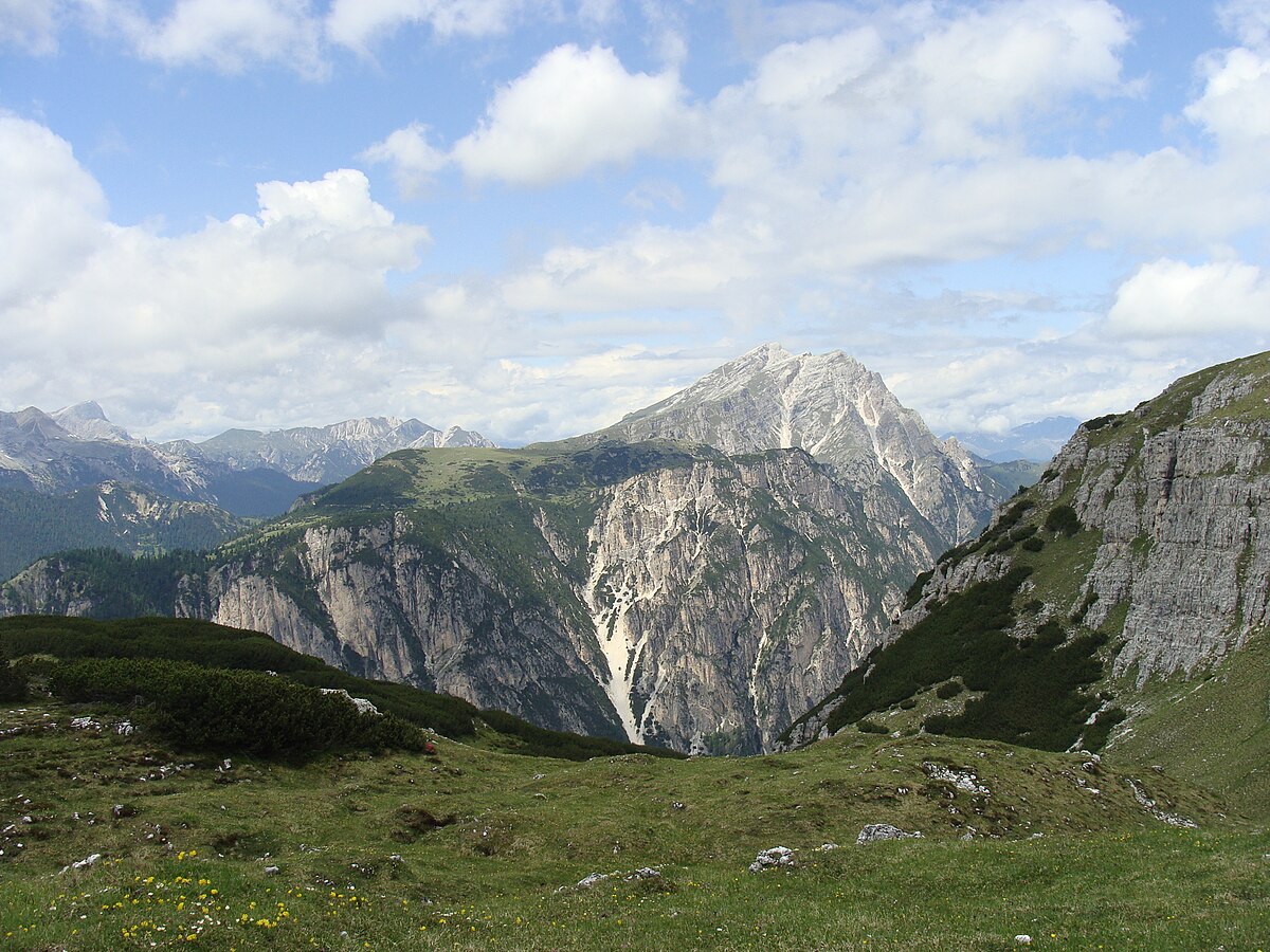 File:2010 Sextener Dolomiten Strudelkopf Dürrenstein.jpg Wikimedia Commons