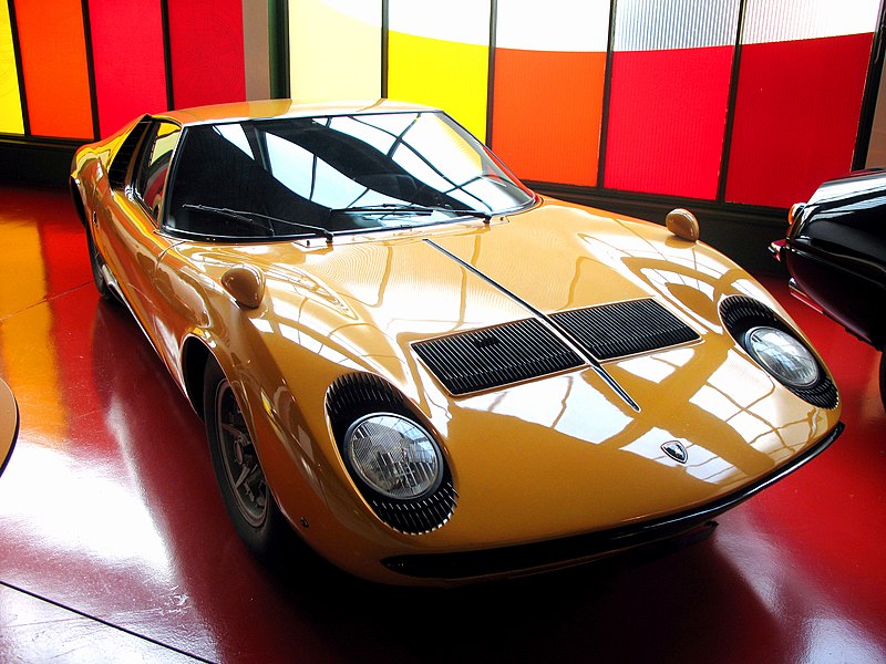 File:6274 - Luzern - Verkehrshaus - Lamborghini Miura.JPG