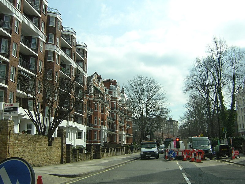 File:Abbey Road, St John's Wood - geograph.org.uk - 2858369.jpg