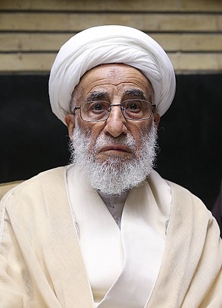 Fortune Salaire Mensuel de Ayatollah Ahmad Jannati Combien gagne t il d argent ? 1 000,00 euros mensuels