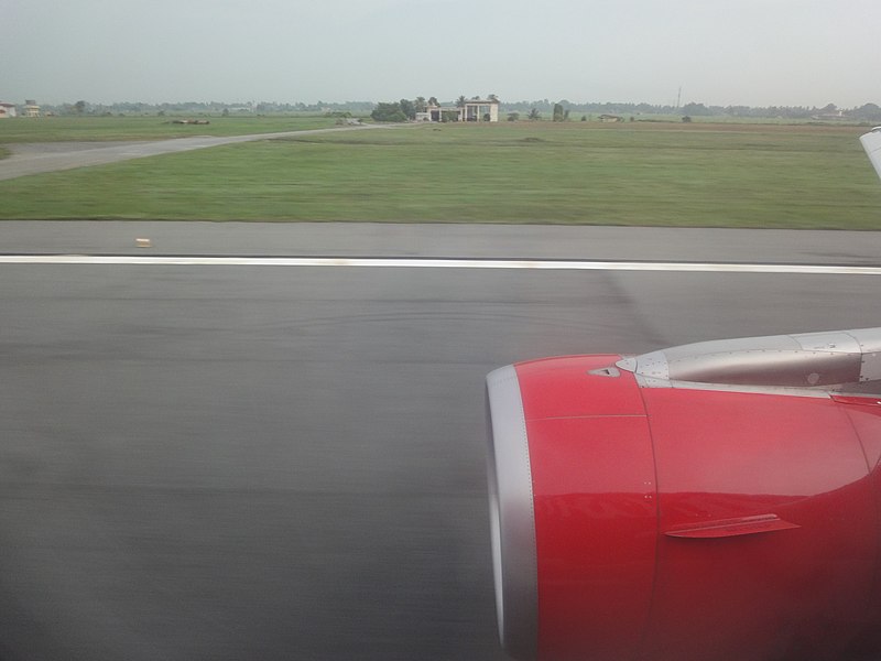 File:Air Asia flight from Alor Setar to KLIA (6061139254).jpg