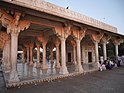 Ana Sagar pavilion columns 2016.jpg