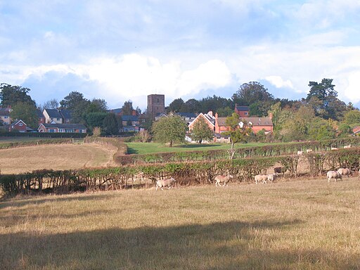 Approaching Woolhope - geograph.org.uk - 2691607