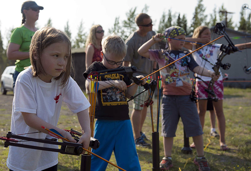 File:Archery for youth 150615-F-XA488-111.jpg