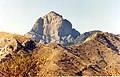 Baboquívari, monte sacro del popolo Tohono O'odham, in Arizona.