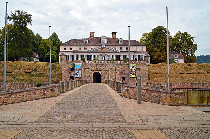 File:Bad Pyrmont Kasteel Pyrmont Castle Schloss Pyrmont Deutschland Germany Duitsland.jpg