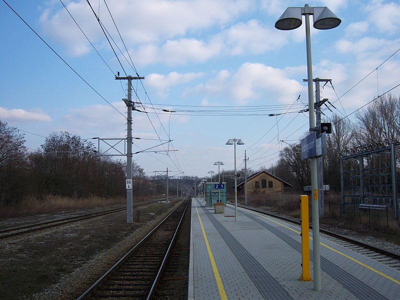 File:Bahnhof Frättingsdorf 4.JPG