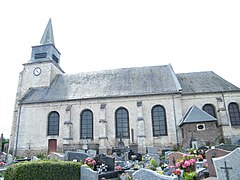 Saint-Pierre et son cimetière.