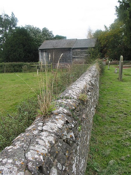 File:Barn seen from the churchyard - geograph.org.uk - 578937.jpg