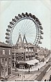 Dieses Foto stammt etwa aus dem Jahr 1900. Es zeigt das Riesenrad im englischen Badeort Blackpool. Vor etwa hundert Jahren wurde es abgebaut.