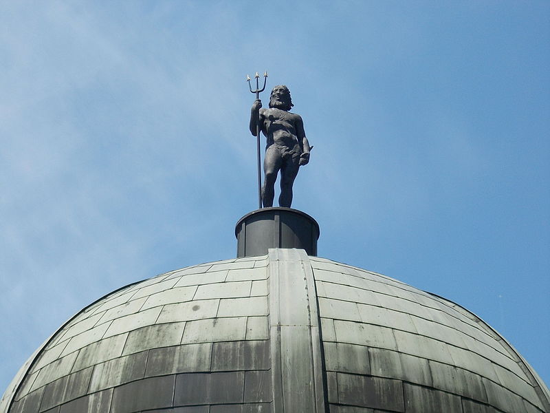 File:Bodor Musical Fountain. Bronze Neptune statue with a trident. Standing (turning) on the dome and every 24 hours made a full circle. Cca 180 cm high. Béla Ohmann work. - Margaret Island, Budapest.JPG