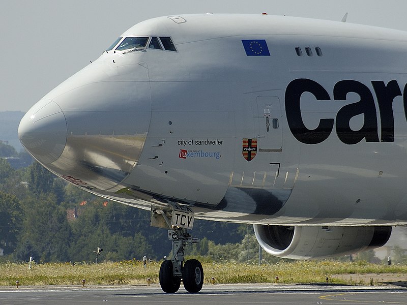 File:Boeing 747-4R7F-SCD, Cargolux AN1085233.jpg