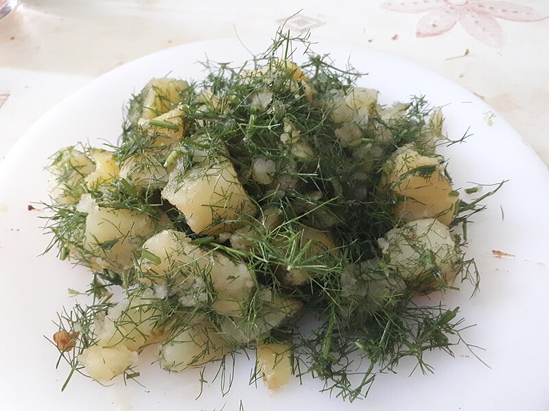 File:Boiled potatoes with fennel.jpg