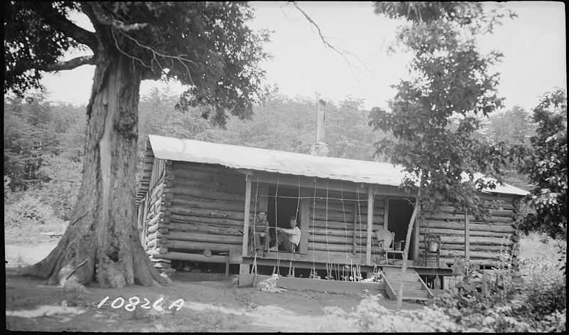 File:Boles, J.W., home - NARA - 281137.jpg