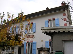 Ancienne mairie-école.