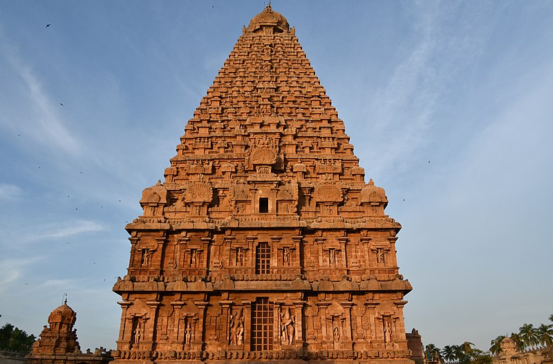 File:Brihadishwara Temple, Dedicated to Shiva, built by Rajaraja I, completed in 1010, Thanjavur (127) (37239200530).jpg