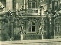Ferdinand Maxmilián Brokoff: Atlasové nesoucí balkon, Morzinský palác, Praha, Nerudova ulice