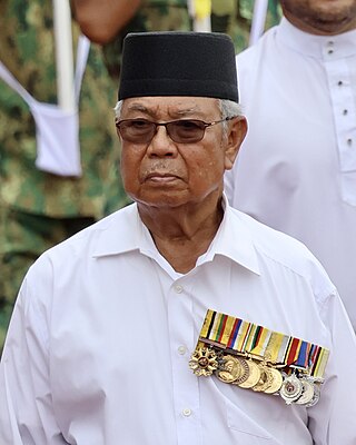 <span class="mw-page-title-main">Mohammad bin Daud</span> Bruneian military office (born 1943)