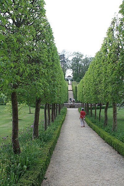 File:Buscot Park (5644448312).jpg