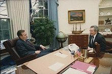 Robertson meets with President George H. W. Bush in 1991