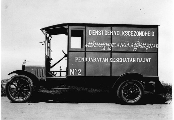 The use of Dutch, Javanese and Malay in Java, Dutch East Indies