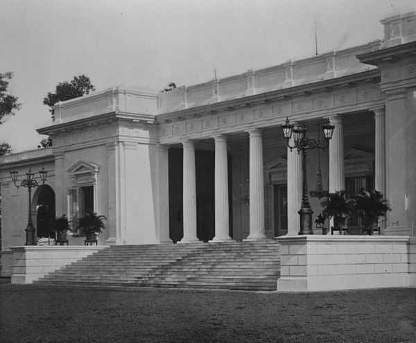 The governor-general's palace in Batavia (1880–1900)