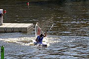 Deutsch: Kanusport bei den Olympischen Jugendspielen 2018; Tag 10, 16. Oktober 2018; Finale Jungen Einer-Kajak-Slalom: Lan Tominc (Slowenien, Gold) - Guan Changheng (China, Silber) - Tom Bouchardon (Frankreich, Bronze) English: Canoeing at the 2018 Summer Youth Olympics at 16 October 2018 – Boys' K1 slalom Gold Medal Race: Lan Tominc (Slovenia, gold) - Guan Changheng (China, silver) - Tom Bouchardon (France, bronze)