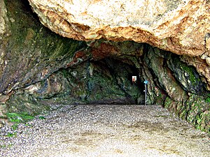 Cave. Kyzyltash. Crimea.jpg