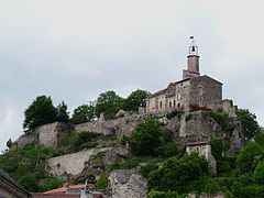 サン・ジャン教会と城の防衛設備