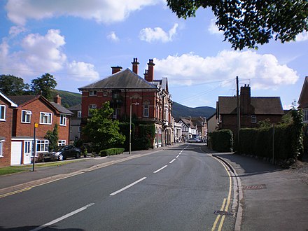 Shrewsbury Road (the B5477), looking south towards the town centre