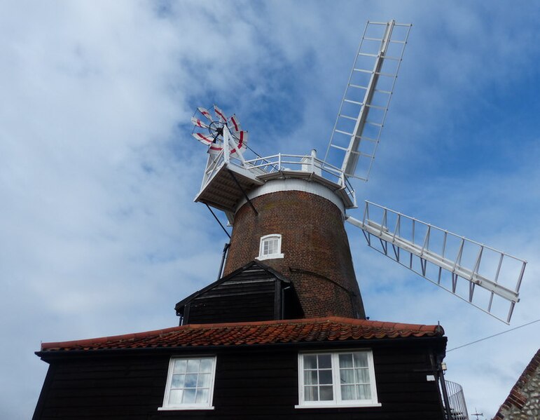 File:Cley Windmill - geograph.org.uk - 5607314.jpg