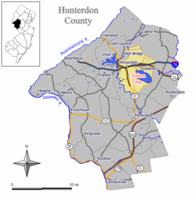 Карта городка Клинтон в округе Хантердон. Врезка: местоположение округа Хантердон, выделенного в штате Нью-Джерси. 