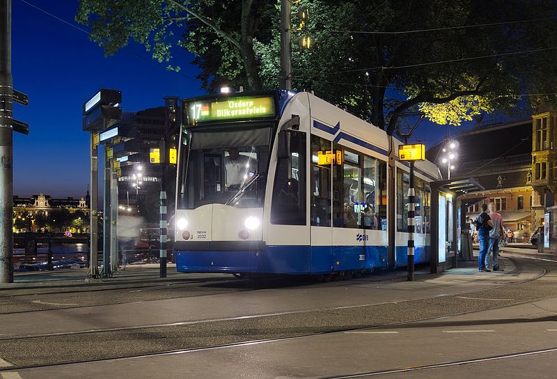 Quanto custa o tram em Amsterdam